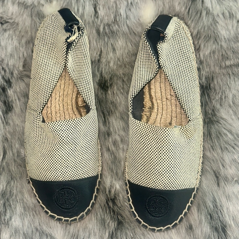 Tory Burch Size 7 Flat Espadrille slip on